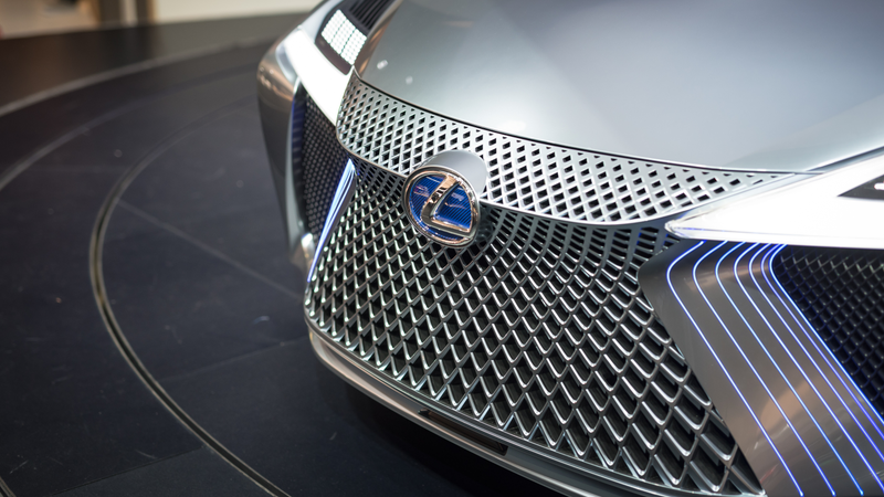 Illustration for article titled The Lexus LS+ Concept Is Built To Drive Itself In A City